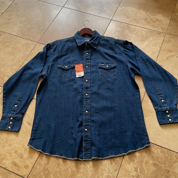 Wrangler NWT TALL Men's Long Sleeve Western Denim Workshirt - Picture 3 of 11